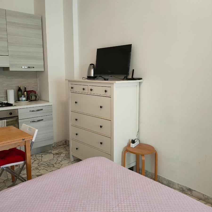 Anto Aircon Studio Monolocale A 15 Min Dal Centro ميلان المظهر الخارجي الصورة